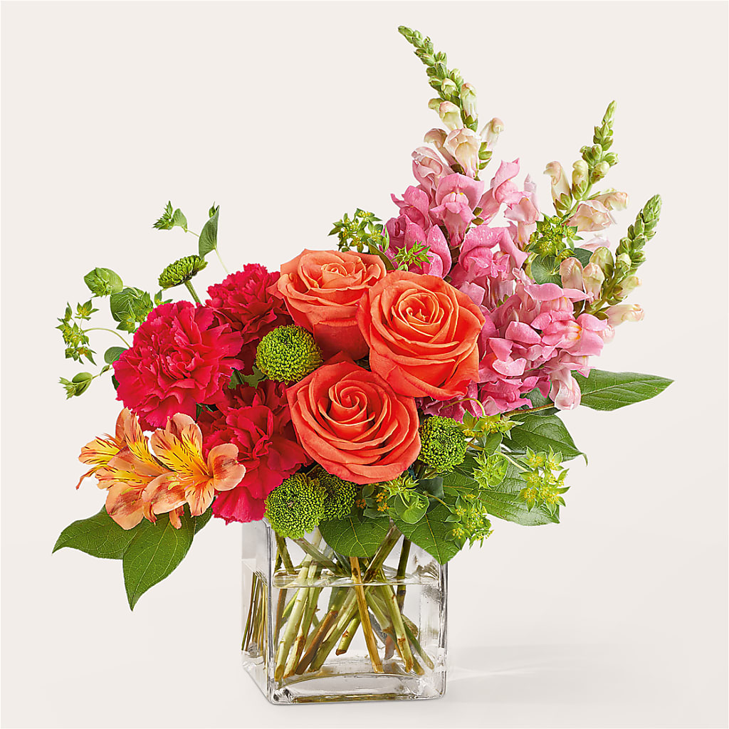 Cosmopolitan Bouquet – Designs By Lakeland Flowers, Plant City FL