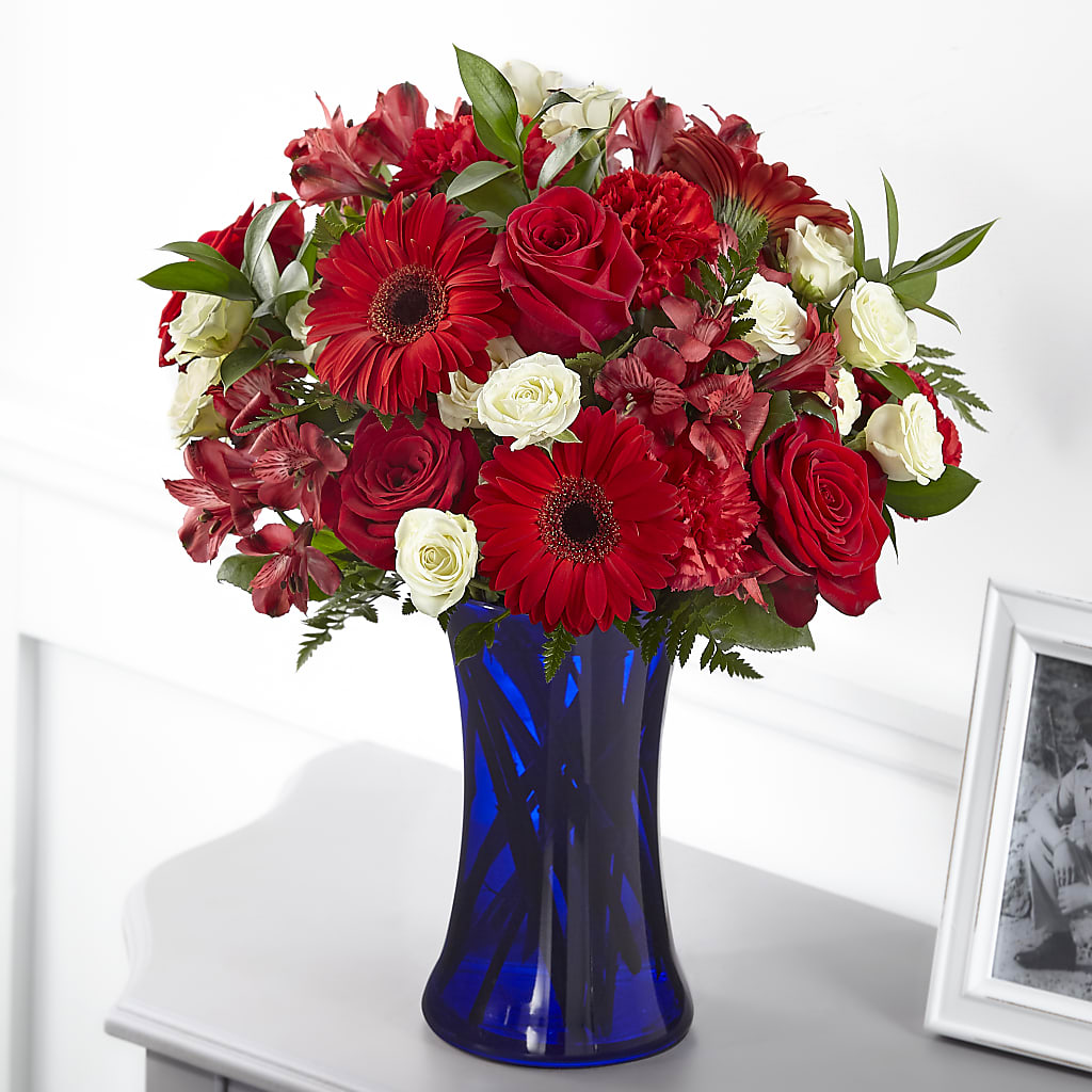 Hearts Embrace Bouquet – Designs By Lakeland Flowers, Plant City FL