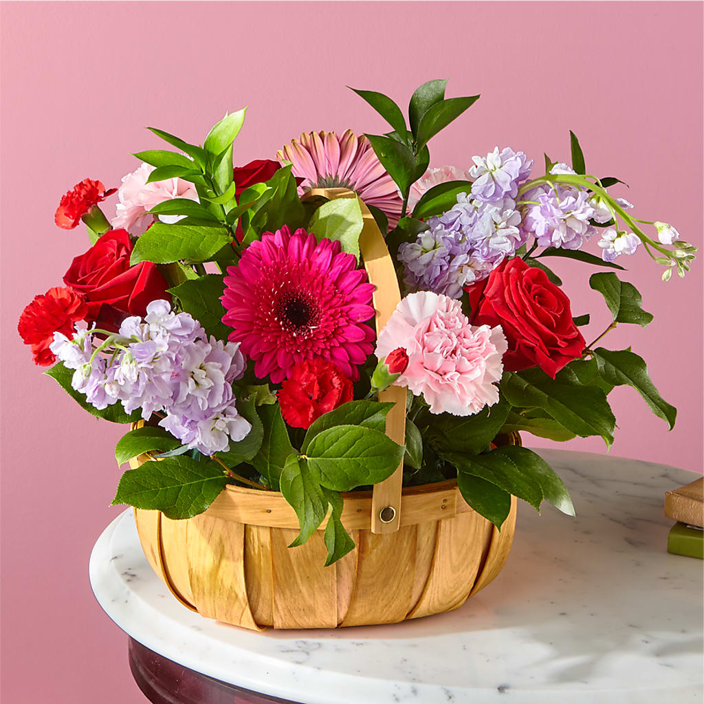 Pink Picnic Basket – Designs By Lakeland Flowers, Plant City FL