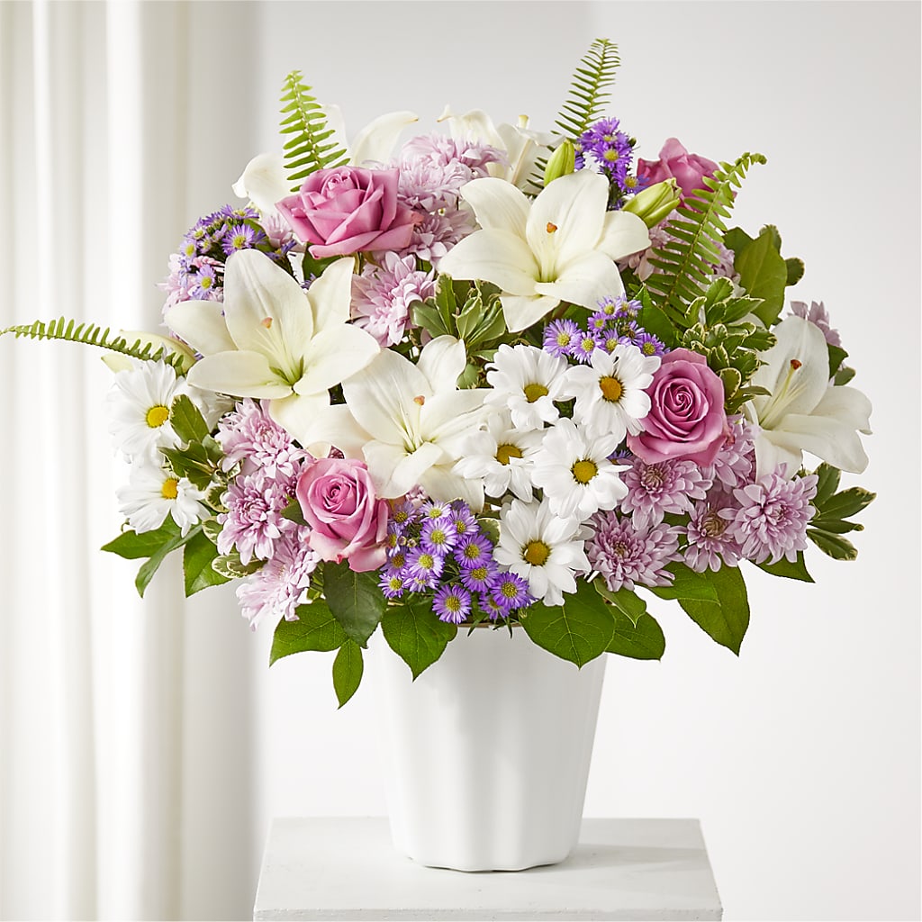 Warmest Thoughts Tabletop Basket – Designs By Lakeland Flowers, Plant City FL