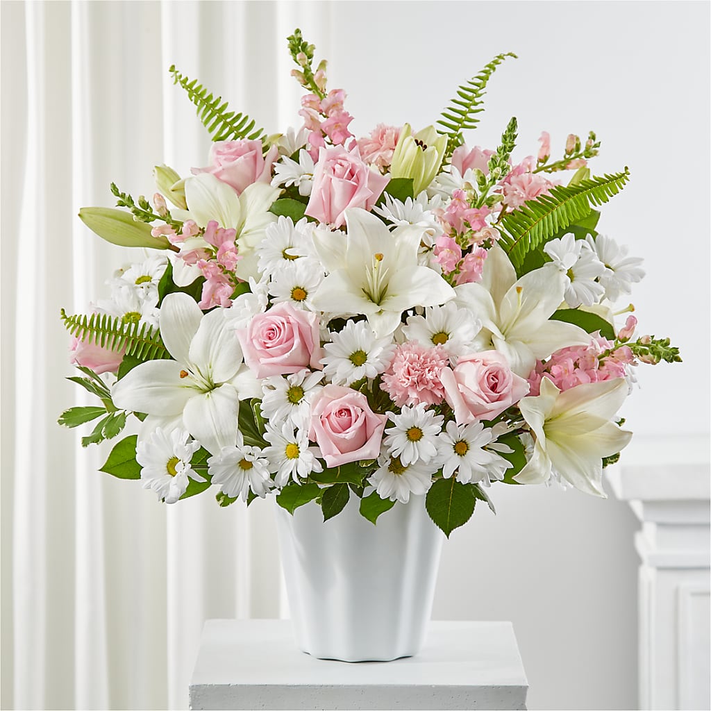 Soft Touch Tabletop Basket – Designs By Lakeland Flowers, Plant City FL