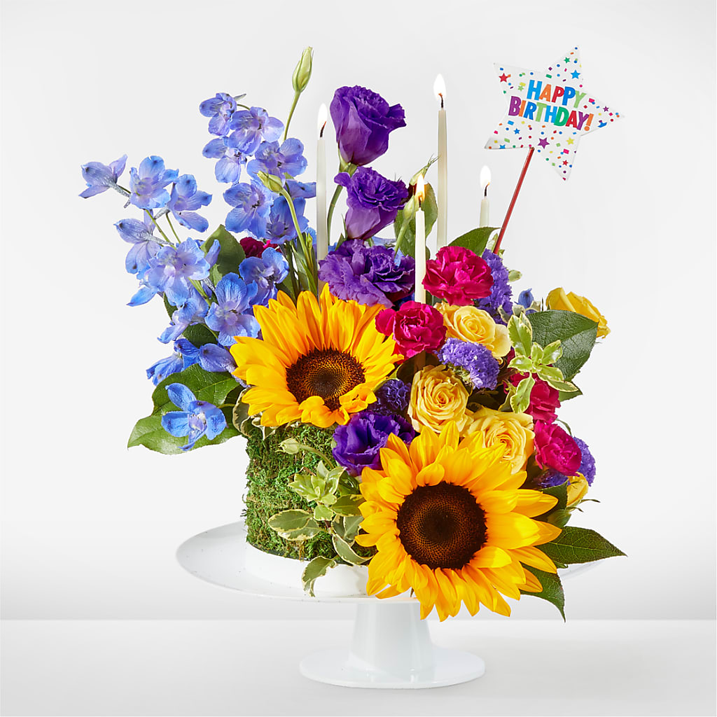 Star of the Day Floral Cake – Designs By Lakeland Flowers, Plant City FL