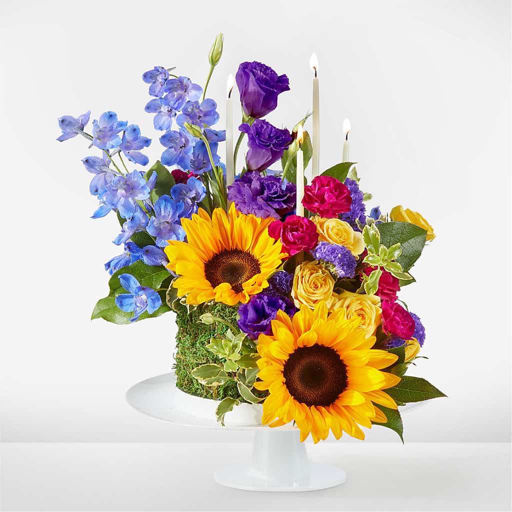 Star of the Day Floral Cake – Designs By Lakeland Flowers, Plant City FL