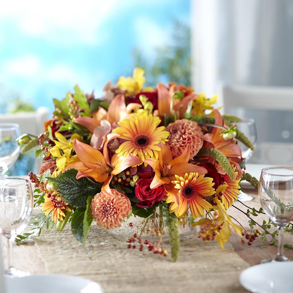 One and Only Centerpiece – Designs By Lakeland Flowers, Plant City FL