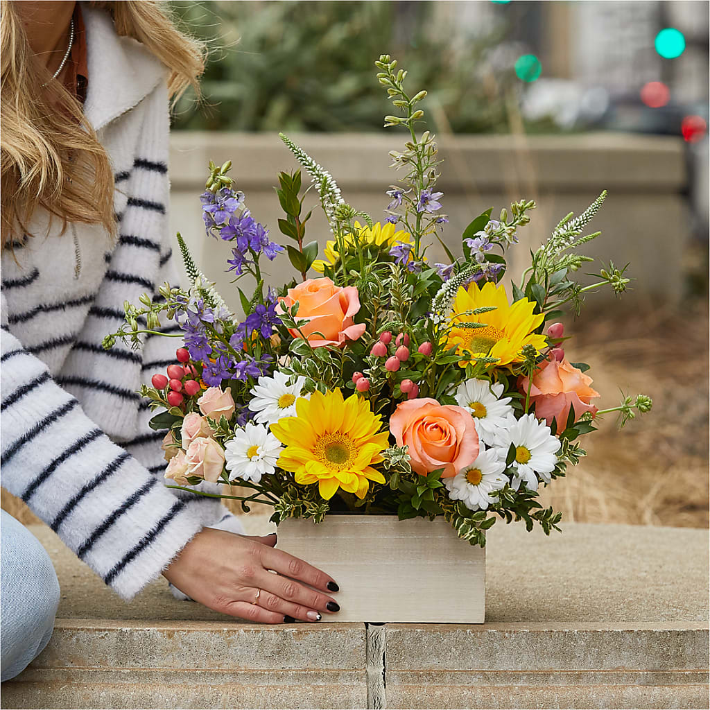 The Good Life Bouquet –  Designs By Lakeland Flowers, Plant City FL