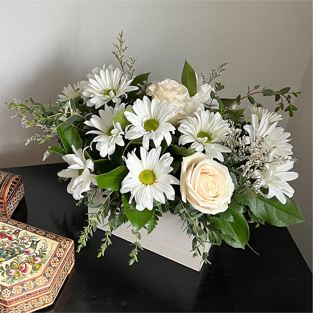 Fresh Linen Box Bouquet –  Designs By Lakeland Flowers, Plant City FL