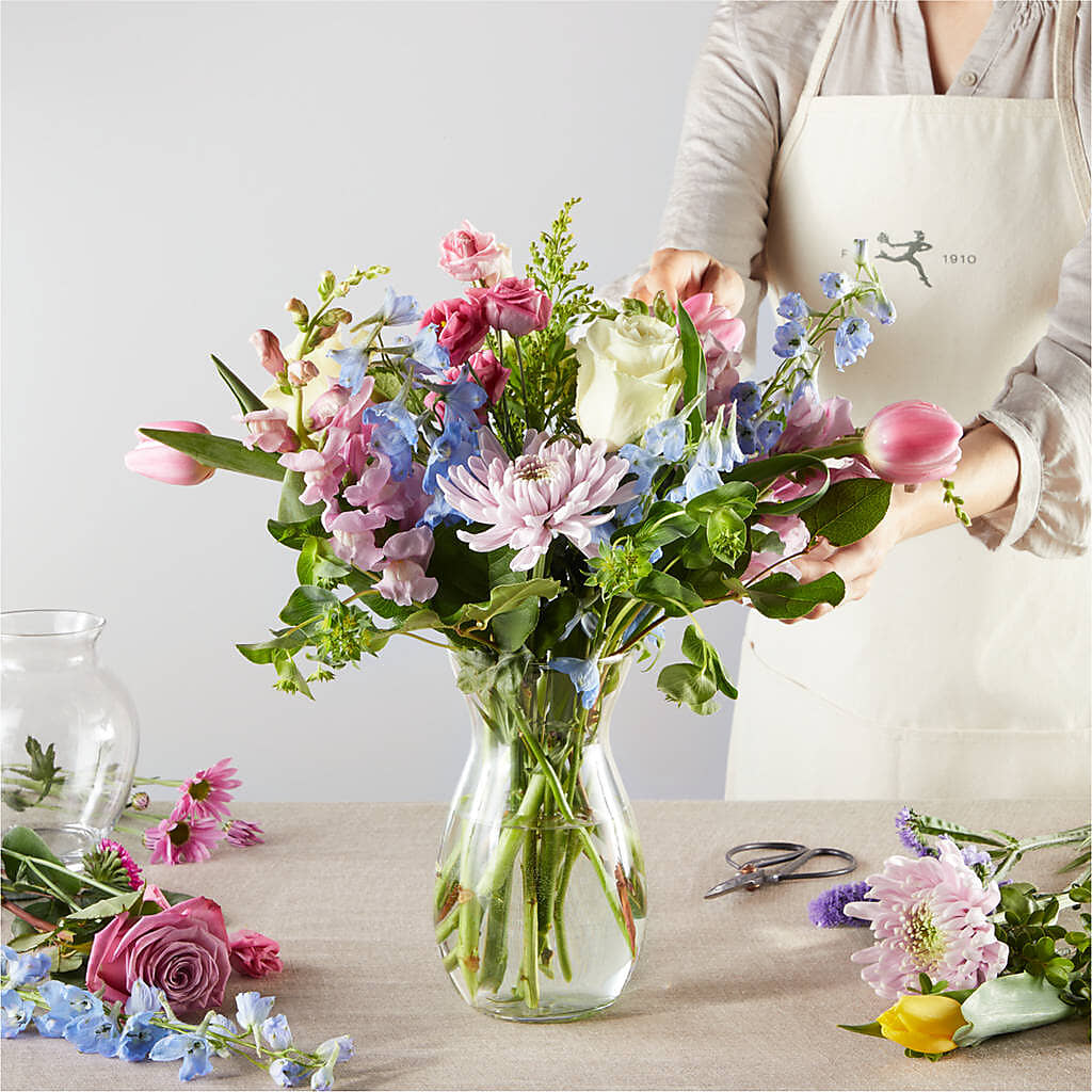 Pastel Tradition - A Florist Original –  Designs By Lakeland Flowers, Plant City FL