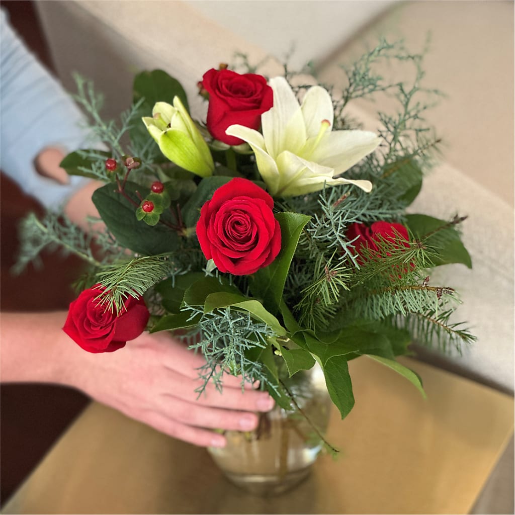 Glittering Lights Bouquet –  Designs By Lakeland Flowers, Plant City FL