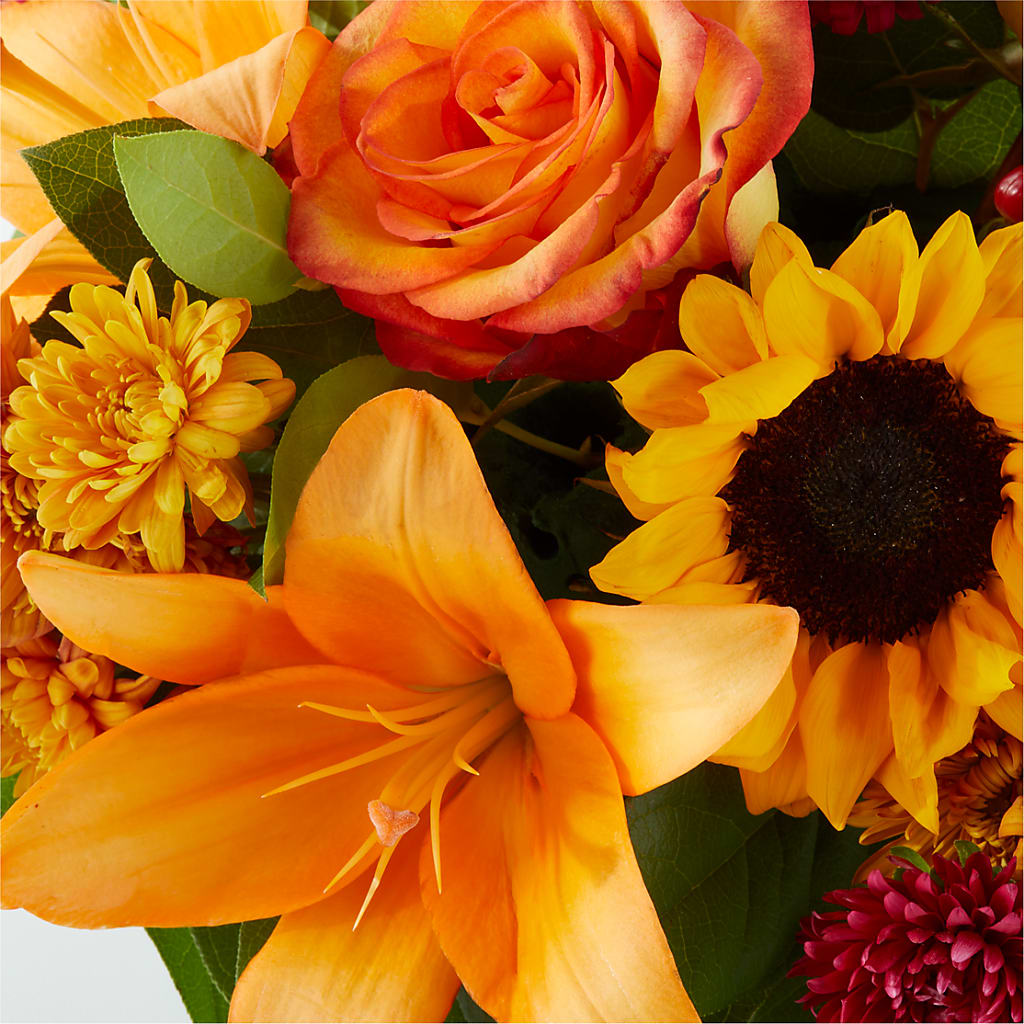 Grateful Centerpiece –  Designs By Lakeland Flowers, Plant City FL