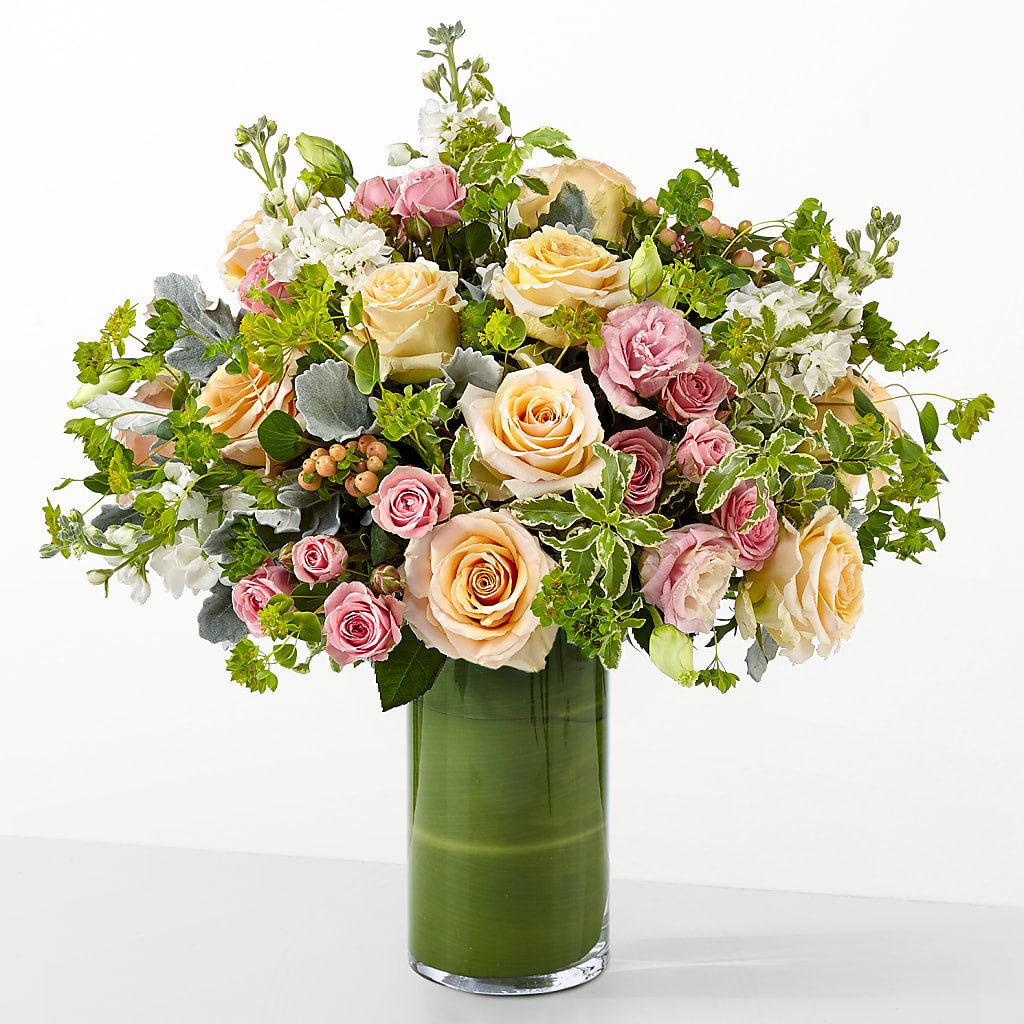 The Glamour Shot –  Designs By Lakeland Flowers, Plant City FL